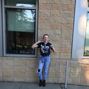 Meet your Posher, Emma